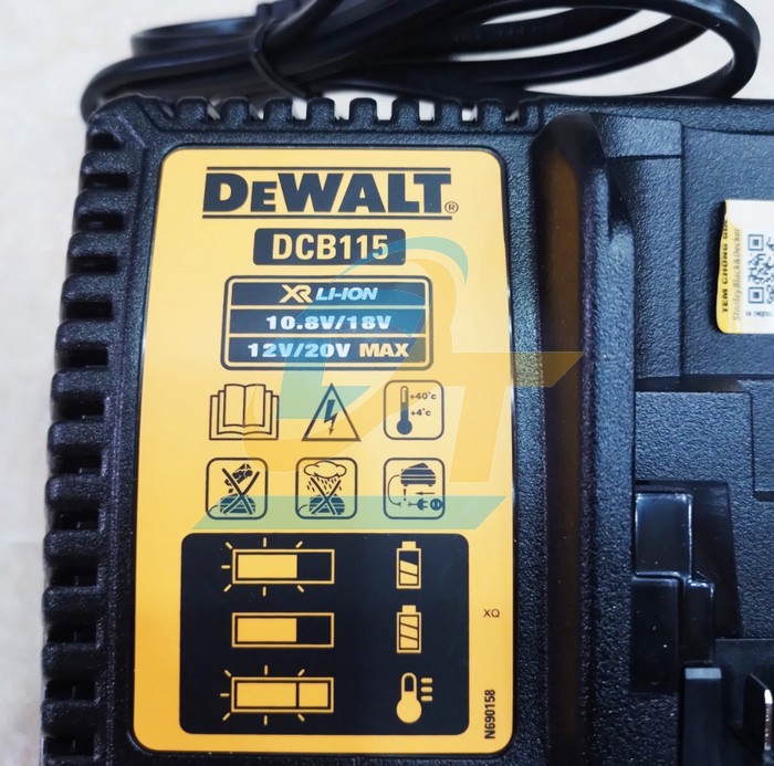 Máy siết bu lông dùng pin 20V Dewalt DCF900M2  DEWALT | Giá rẻ nhất - Công Ty TNHH Thương Mại Dịch Vụ Đạt Tâm