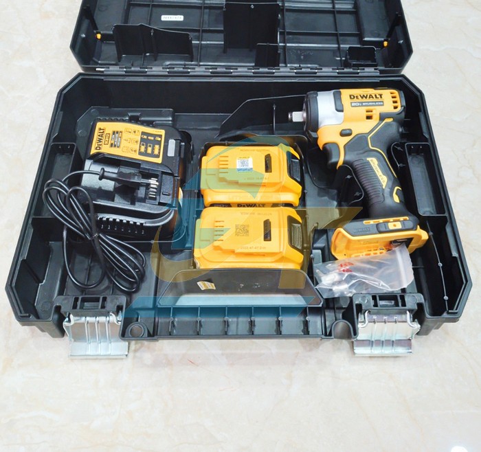 Máy siết bulong dùng pin 20V Dewalt DCF911D2 (Kèm 2 pin 2.0Ah + 1 Sạc)  DEWALT | Giá rẻ nhất - Công Ty TNHH Thương Mại Dịch Vụ Đạt Tâm