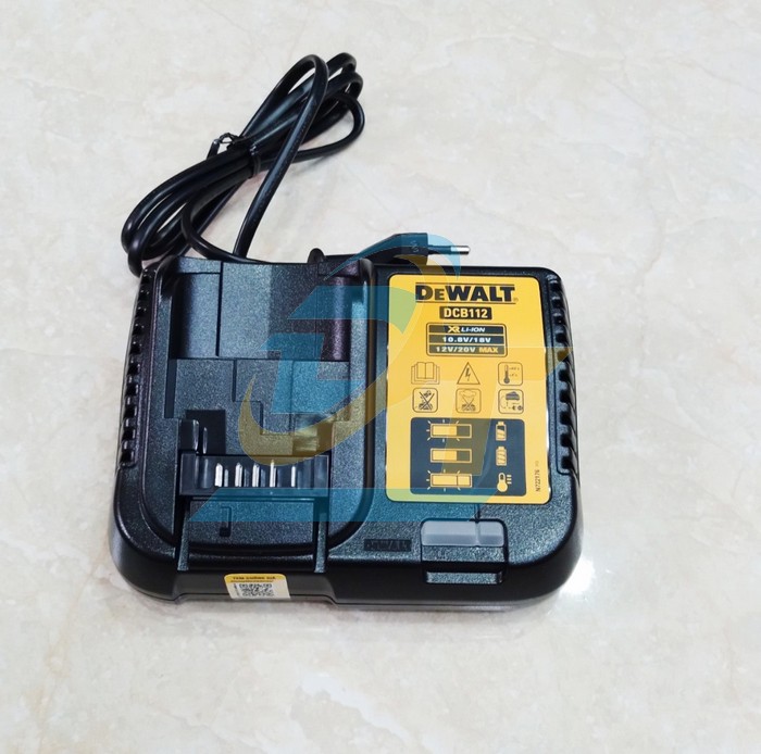 Máy siết bulong dùng pin 20V Dewalt DCF911D2 (Kèm 2 pin 2.0Ah + 1 Sạc)  DEWALT | Giá rẻ nhất - Công Ty TNHH Thương Mại Dịch Vụ Đạt Tâm