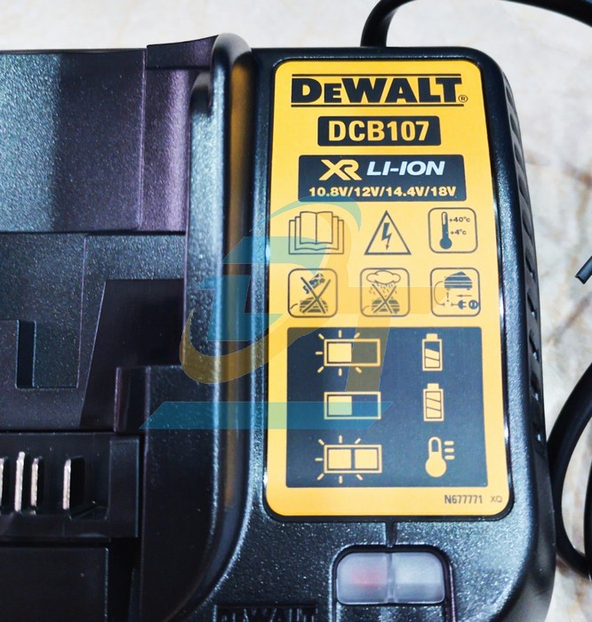 Máy khoan dùng pin 18V Dewalt DCD796D2 (Kèm 2 pin 2.0Ah + 1 Sạc)  DEWALT | Giá rẻ nhất - Công Ty TNHH Thương Mại Dịch Vụ Đạt Tâm