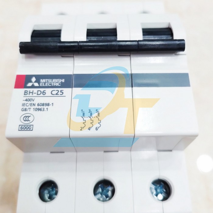 Cầu dao tự động MCB Mitsubishi BH-D6 (Type C N) 3P 25A 6kA  MITSUBISHI | Giá rẻ nhất - Công Ty TNHH Thương Mại Dịch Vụ Đạt Tâm