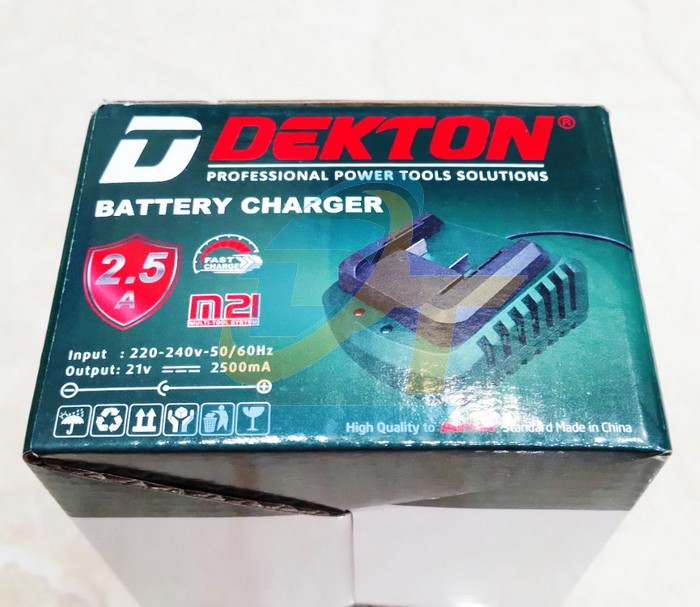Sạc pin 21V 2.5A Dekton M21-S25A  DEKTON | Giá rẻ nhất - Công Ty TNHH Thương Mại Dịch Vụ Đạt Tâm