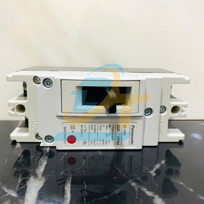 Cầu dao tự động MCCB 2P 32A 20kA Panasonic BBSF2232CTCV  Panasonic | Gi&aacute; rẻ nhất - C&ocirc;ng Ty TNHH Thương Mại Dịch Vụ Đạt T&acirc;m
